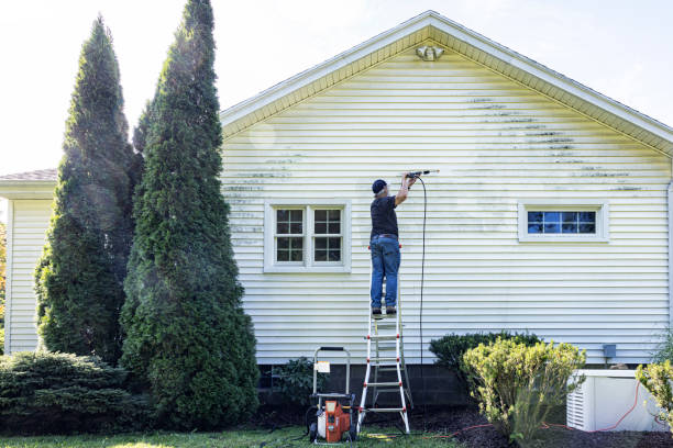 Best Fence Cleaning  in Hampton Bays, NY