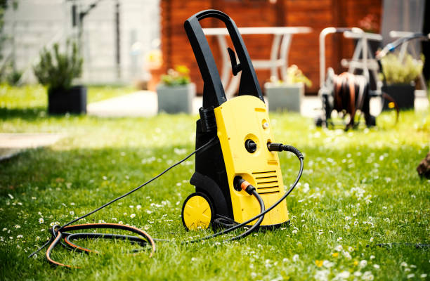 Best Pool Deck Cleaning  in Hampton Bays, NY